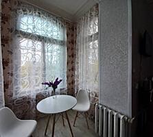 К продаже предлагается полностью выделенная коммунальная квартира в ..