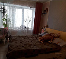 Продам 5-ти комнатную квартиру в центре п.Котовского