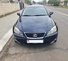 Lexus Is220d в отличном состоянии.
