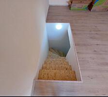 Продам двухуровневую квартиру 35 кв. м., Ленпоселок.