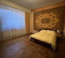 Продам 4-комнатную квартиру в центре, ул. Екатерининская / ...