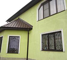 Трехэтажный дом в пгт. Институт Таирова