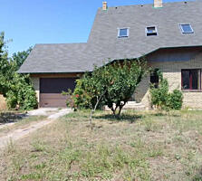 Продам кирпичный дом на 10 сотках, Совиньон.