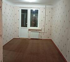 Продаю 3-комнатную квартиру по ул. Маяковского 33, четвертый этаж