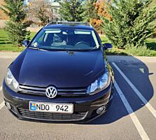 Volkswagen Golf 2011 г.