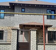 Продам двухэтажный дом 200 кв. м., Фонтанка.