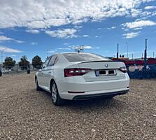 12600 Euro Skoda Superb 1.6 dizel, cutia mecanic 6 viteze, 220000 km