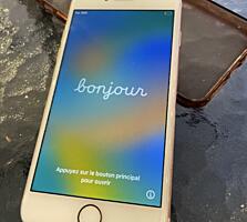 Продам iphone 8