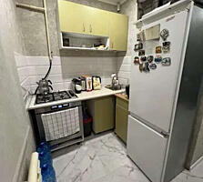 Продаётся однокомнатная квартира. Дарницкий район, шоссе Харьковское, 