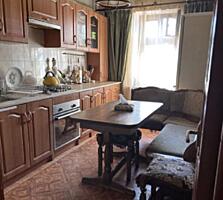 Четырехкомнатная квартира на улице Люстдорфская дорога, Таирова.