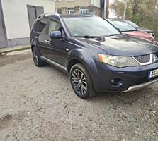 Продам Мицубиси Аутлендер XL