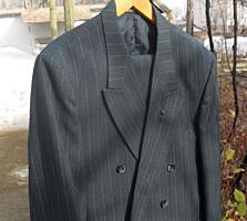 Костюм мужской выходной размер 52 рост 4-5