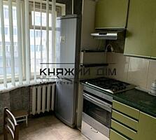 Продається затишна двокімнатна квартира в самому серці Києва, ...