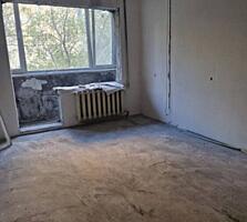 Предлагается к продаже двухкомнатная квартира на Таирова. ...