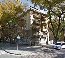 Продам 3-комнатную в центре города, Соборная пл. / Нежинская