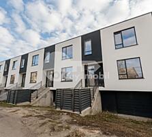 Spre vânzare townhouse situat în or. Codru, str. ...