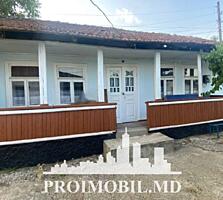 Vă propunem spre vânzare 2 case în Strășeni, sat. Sireți, cu ...