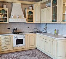 Продам 4-ком. квартиру в переулке Дунаева, Французский бульвар