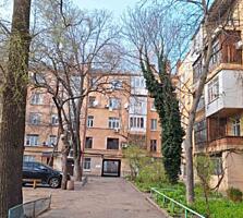 В продаже 2 комнаты 40 кв.м. ул. Пироговская. пр. Шевченко. Идеально .