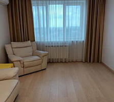 Продам 3х комнатную квартиру, рядом центр.