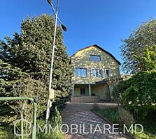 Casă cu 3 niveluri, or. Vatra, IP „Nectar” Vă propunem spre vânzare ..