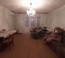 Трехкомнатная квартира на Черемушках, улица Генерала Петрова