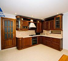 продаж 5-к квартира Луцьк, 145000 $