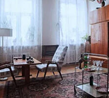 Трехкомнатная квартира в центре города, улица Малая Арнаутская