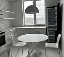 Трехкомнатная квартира с ремонтом . Начало Таирова.