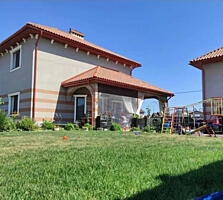 Продам новый дом с ремонтом в Лесках (ТЦ "Ривьера)