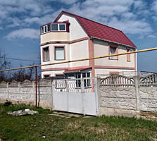 Продам новый 2-х этажный дом с ремонтом в с.Александровка (Лиманский .