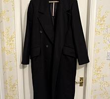 Женское черное длинное шерстяное пальто из коллекции Zara