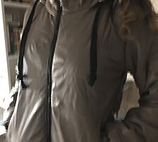 Продам куртку демисезонную на синтепоне под экокожу