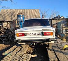 Мотор от нивы 1.6, тяга хорошая, была замена масла в моторе неделю