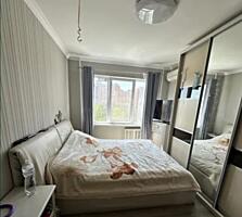 Продам четырехкомнатную квартиру в Хаджибейском районе.