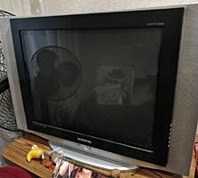 Продам телевизор Samsung 37,5 дюймов.