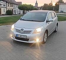 Свежепригнана d4d 2.0. 7 мест.