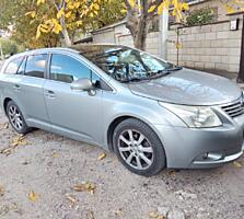 Продам Тойота Авенсис универсал 2.0 тди 2009гв