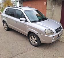 Хундай Туксон 2.0 Дизель 4WD 2005г.