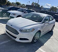 Продается в пути! Ford fusion plugin hybrid. 2015 год.