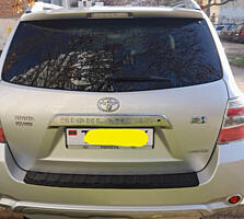 Продам Toyota Highlander