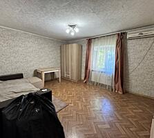 Продам просторную и уютную однокомнатную квартиру в Центре города по  