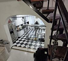 Продам красивую двухуровневую квартиру на Молдаванке, Степовая / ...