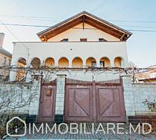 Casă cu 2 niveluri, or. Codru Vă propunem spre vânzare casă cu 2 ...