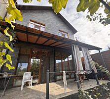 Продам в Одессе новый дом с евроремонтом. Элитный район. 2х этажный. .