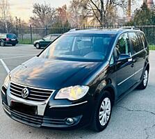 Volkswagen Touran в идеальном состоянии!