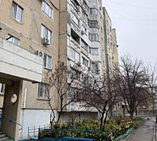 2-х комнатная в районе К. Казармы, 143 серии, 6/9 в жилом состоянии