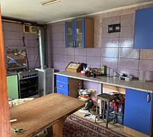 Продам комнату в коммунальной квартире. Состояние жилое, расположена .