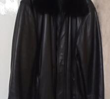 Продам кожаную куртку утепленная Размер 54-56!!