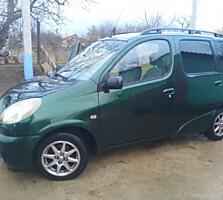 Продам Toyota Yaris Verso 1999 года